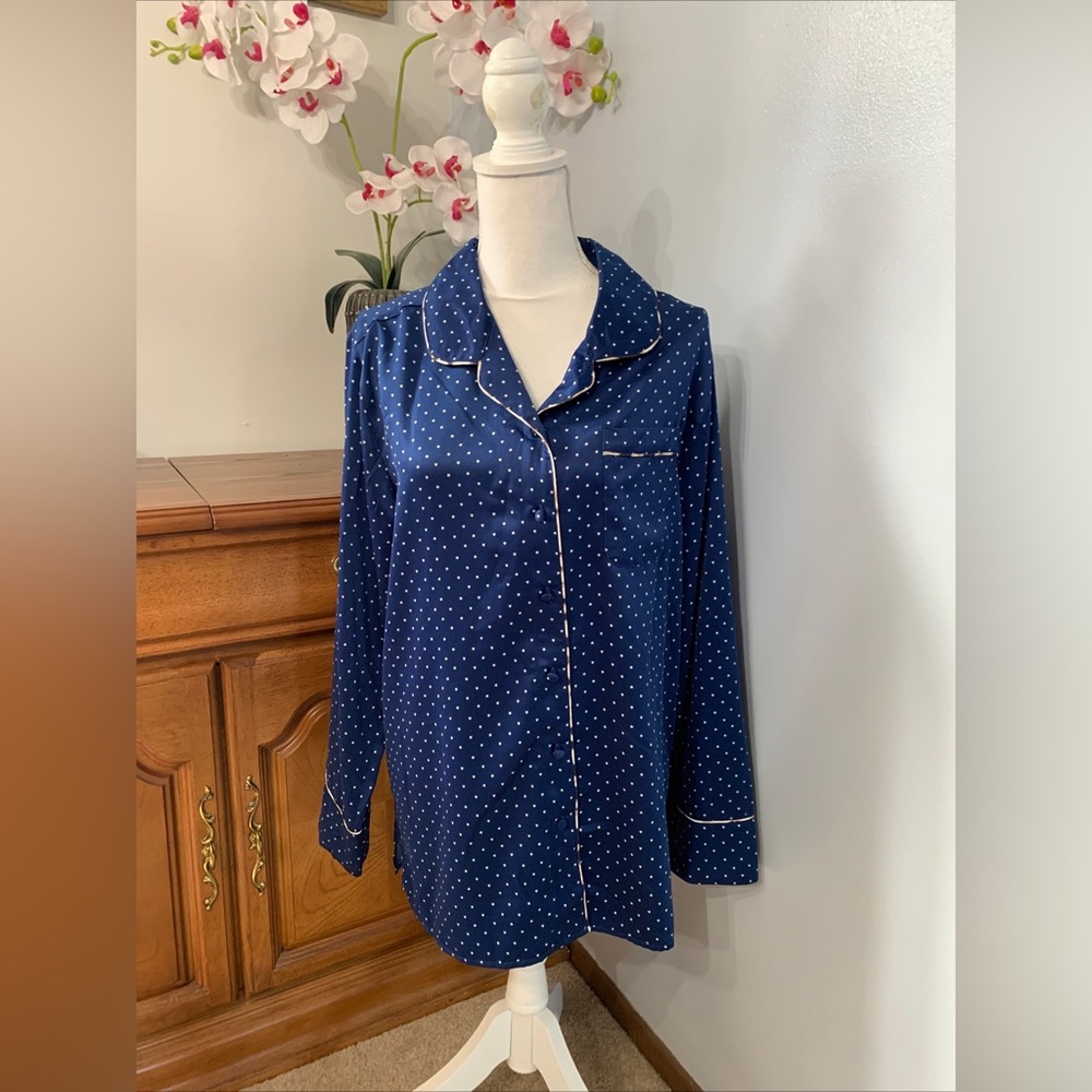 Cosmopolitan Silky Pajama Top